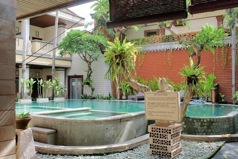 Hotel Airy Legian 83 Kuta Bali