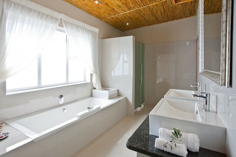 Agroturismo Surval Boutique Olive Estate