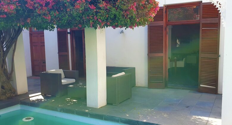Hotel Dunkley House