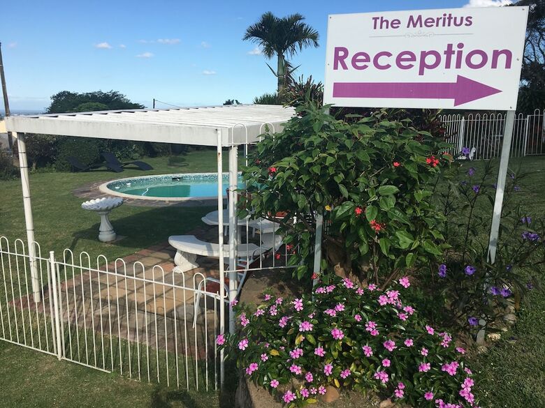 Hotel The Meritus