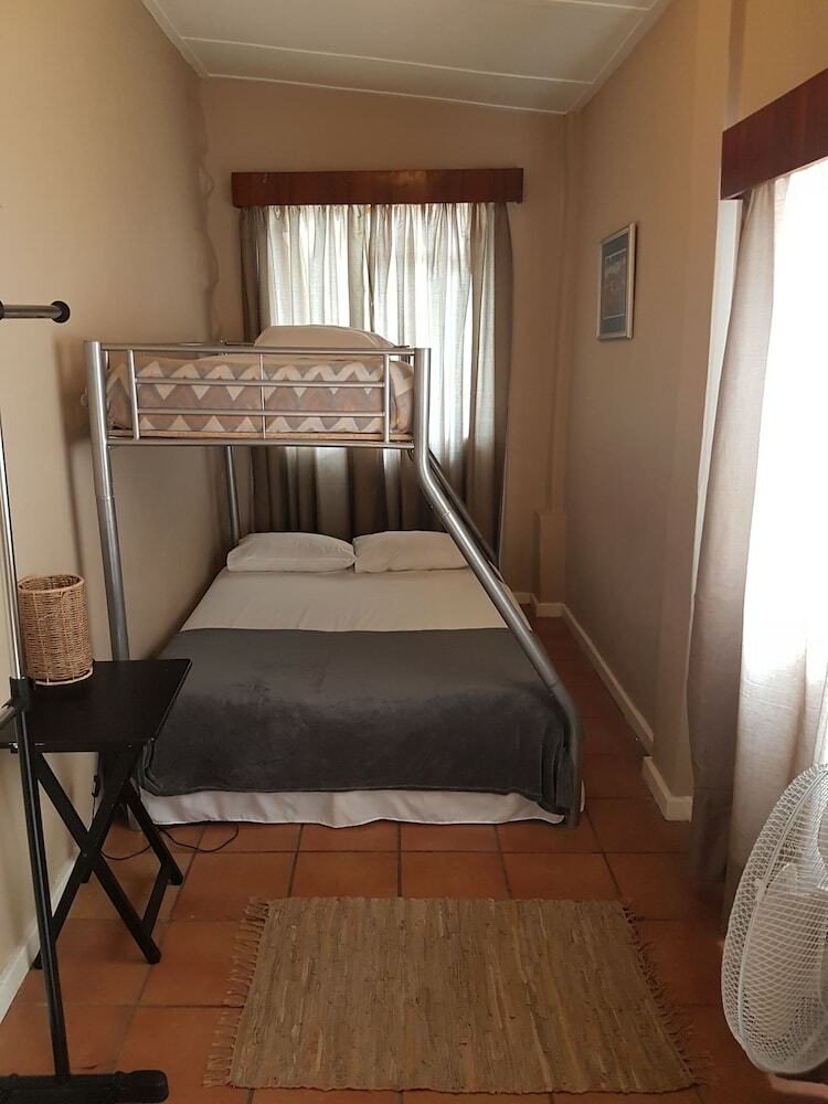 Hostal Oasis Shanti Backpackers