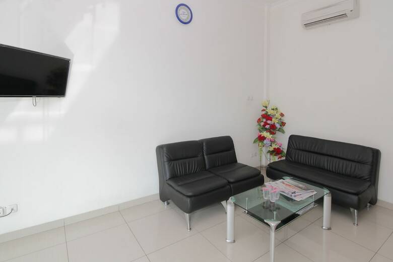 Hotel Airy Pecinan Kalikuping Utara 243 Semarang