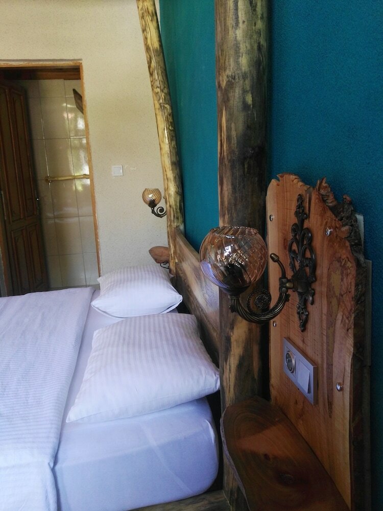 Hotel Wood House