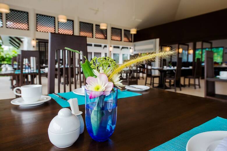 Hotel Akyra Beach Resort Phuket