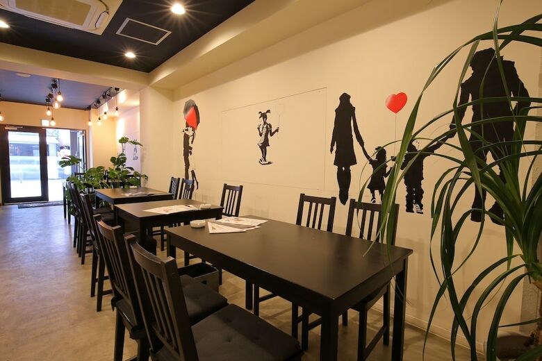 Hostal Roots Hostel