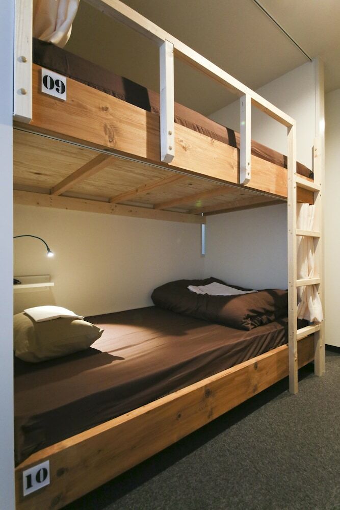 Hostal Roots Hostel