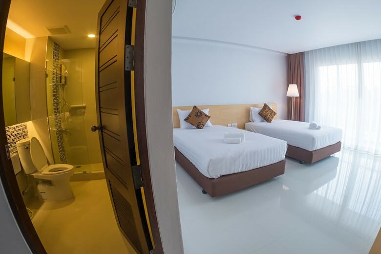 Chaisaeng Villa Hotel