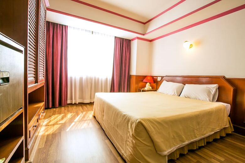 Elizabeth Hotel