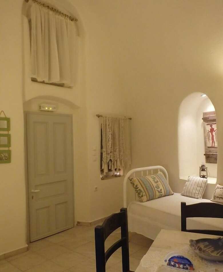 Bed & Breakfast Emmantina Houses