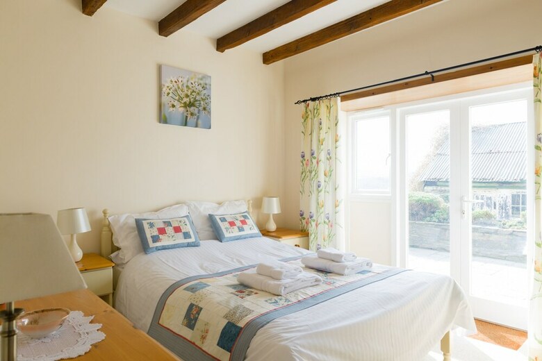 Degembris Cottages