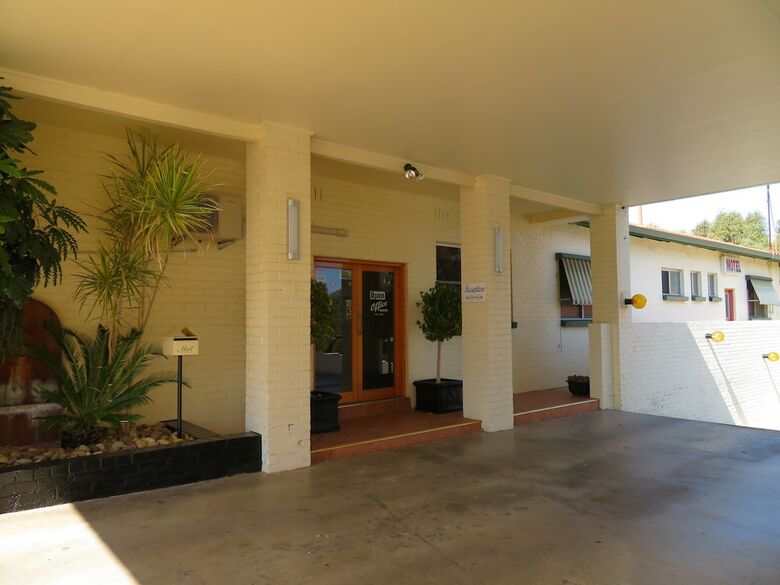 Motel Bishops Lodge Narrandera
