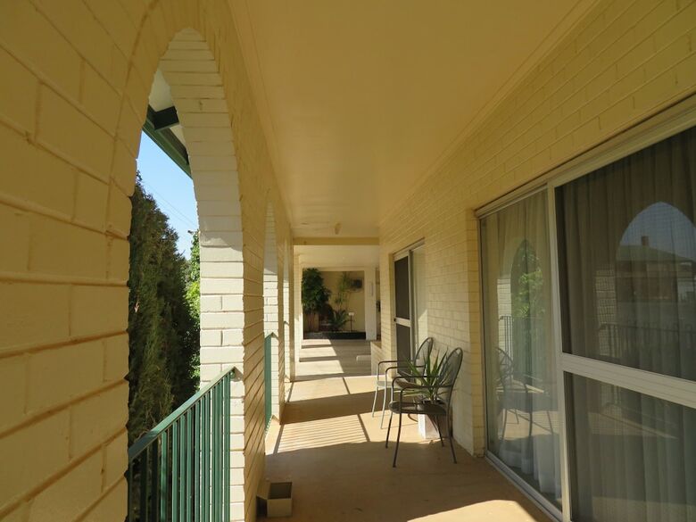 Motel Bishops Lodge Narrandera