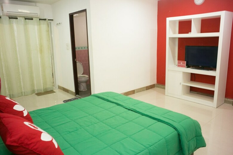 Hotel Zen Rooms Mahajak Residence
