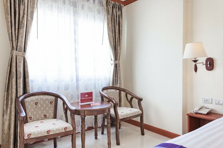 Posada Zen Rooms Chaofa Nok