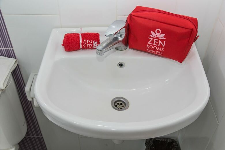 Hotel Zen Rooms Batu Pageh Legian Kuta