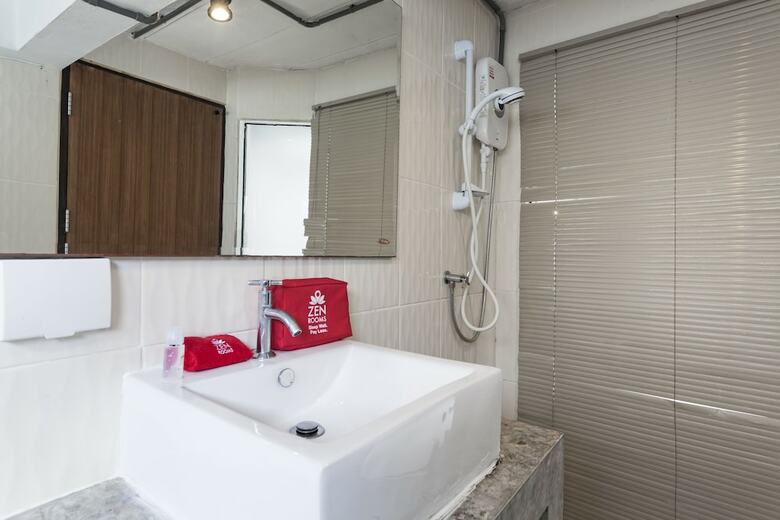 Hotel Zen Rooms Basic Nanai Phuket