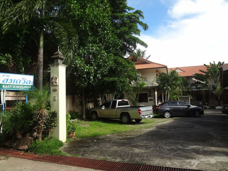 Hotel Baan Somtawin