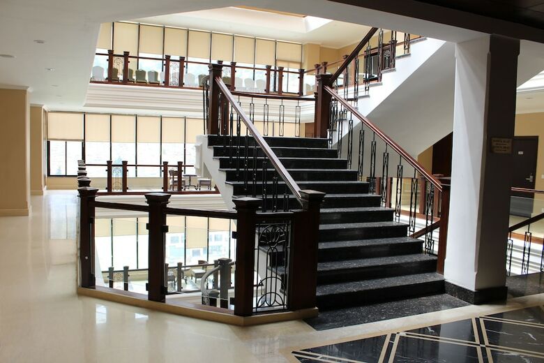 Ariya Hotel