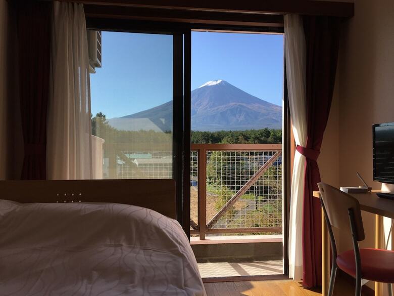 Hotel Fujizakura Inn