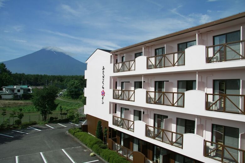 Hotel Fujizakura Inn