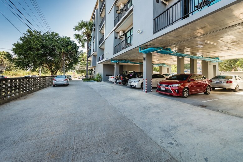 C Cha-am Hotel