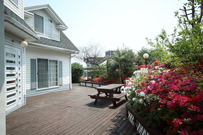 Hotel Mangsang Bluemarine Club