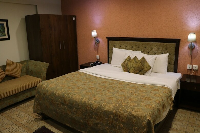 Hotel Comfort Residency
