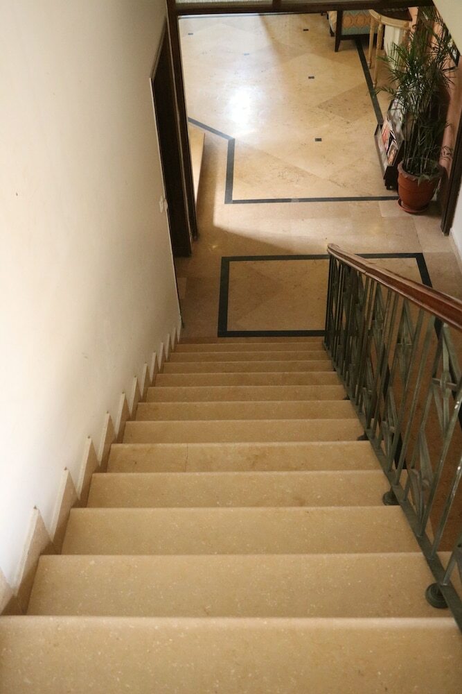 Hotel Comfort Residency