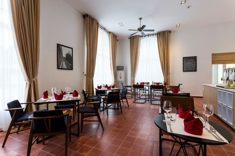 Boutique Kampot Hotel