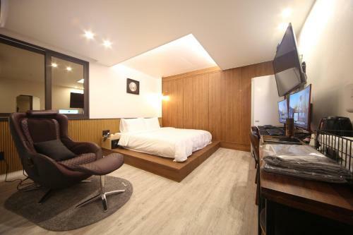 Hotel O! Happy