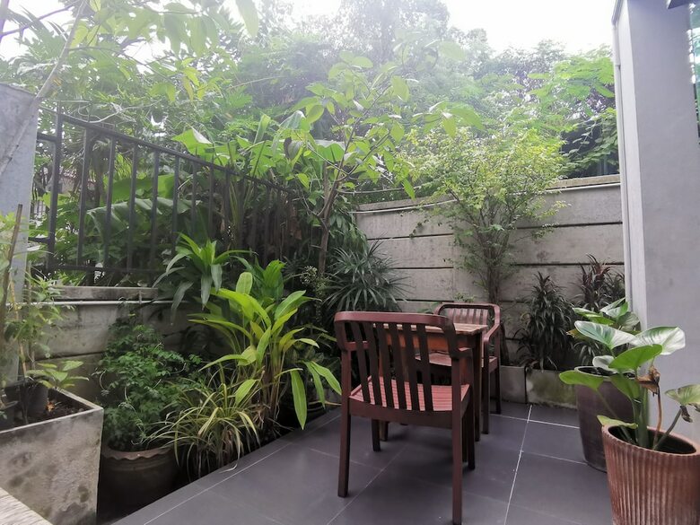 Hostal Hide Bangkok Hostel