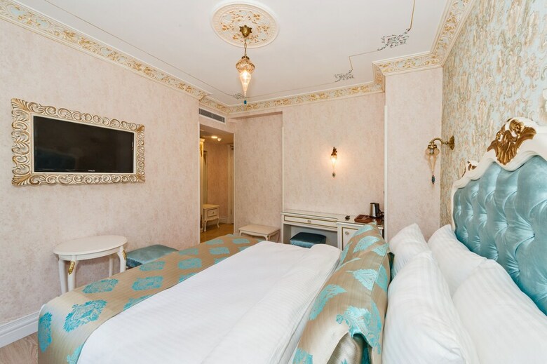 Hotel 1453