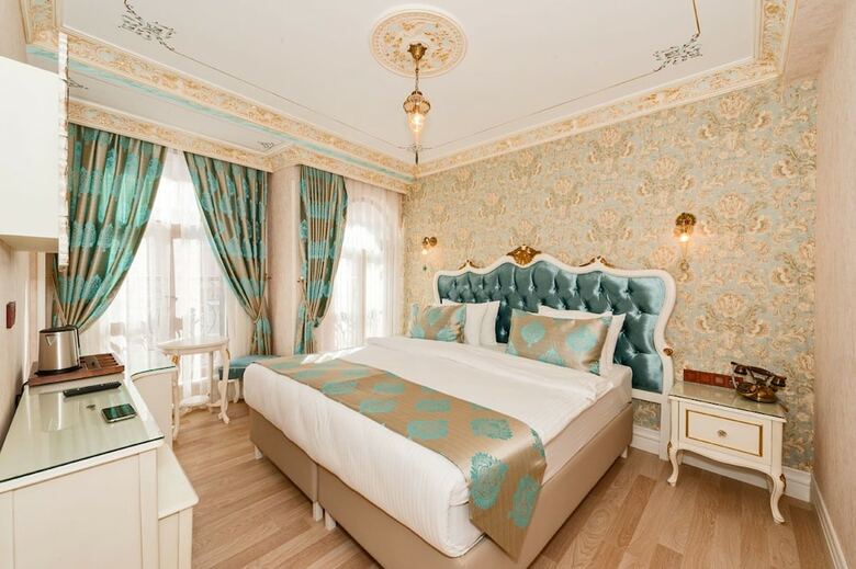 Hotel 1453
