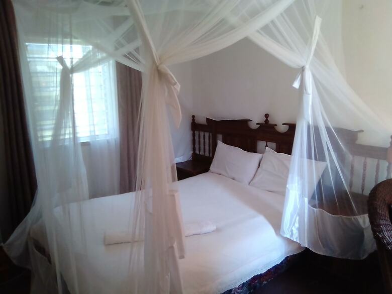 Hotel Kuku Royal Lodge