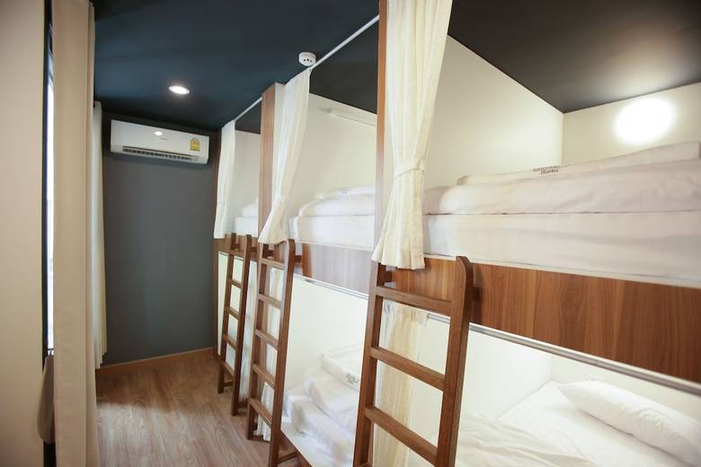 Hostal Give Me 5 Hostel