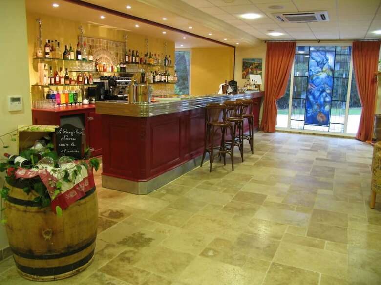 Hotel H�tel Om�ga