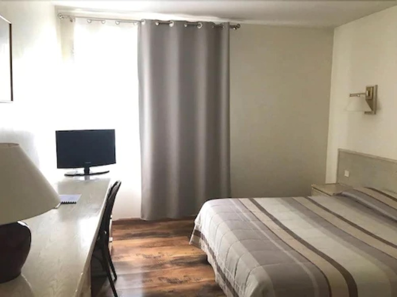 Hotel H�tel Om�ga