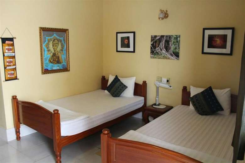 Hotel Seven Candles Guesthouse