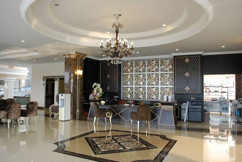 Hotel Lk Grand Living Place