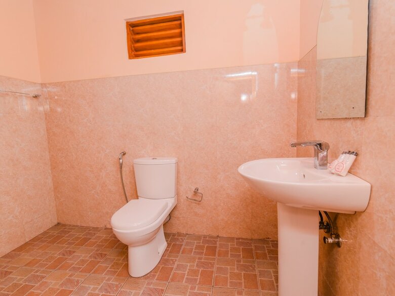 Hotel Oyo 353 Blue Heaven Guest House