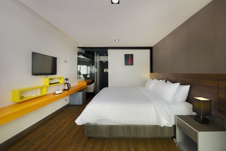 Hotel The Loft Seaside Sriracha