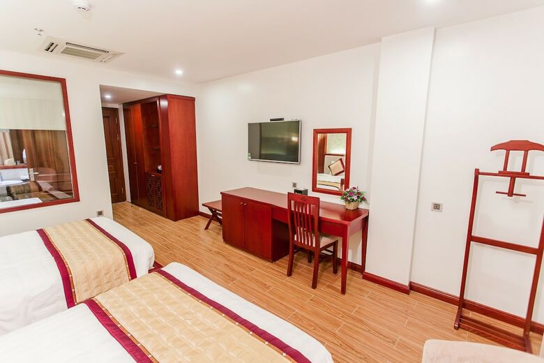 Tu Son Luxury Hotel