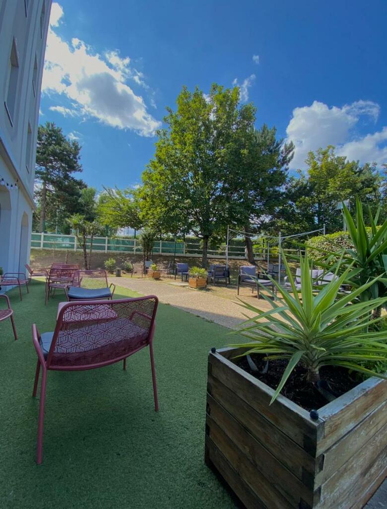 Hotel Kyriad Le Blanc Mesnil