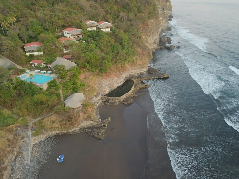 Paraiso Escondido Hotel Villas & Resort