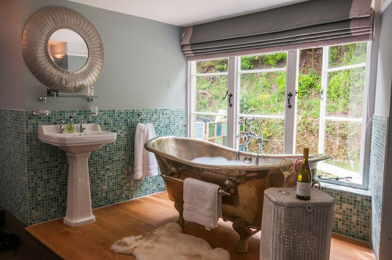 Bed & Breakfast Yarner House