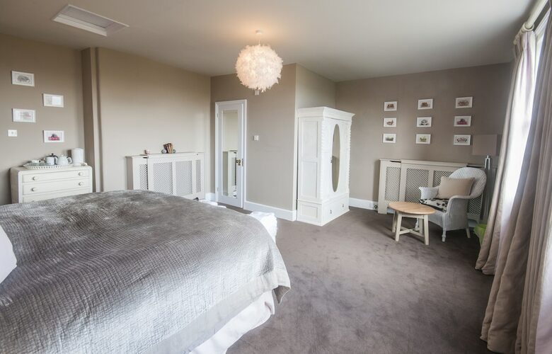Bed & Breakfast Yarner House