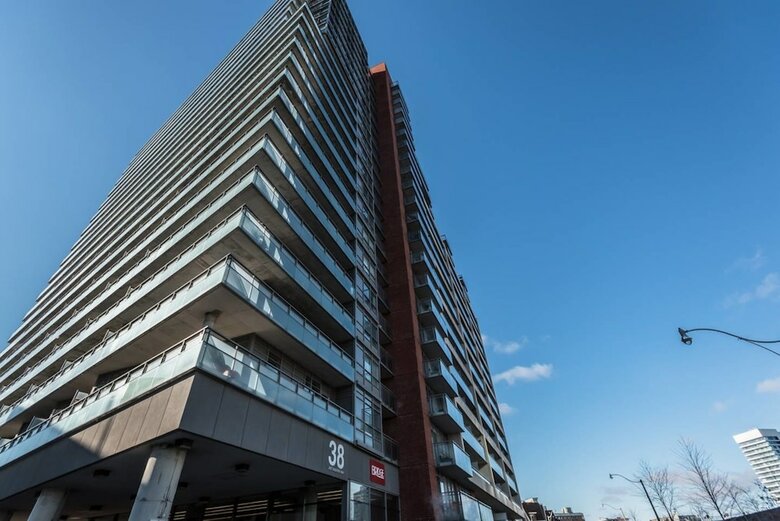 Lavish Suites- New Two Bedroom - Amazing Cn Tower View