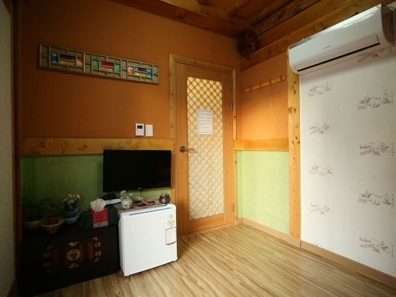 Hotel Kang Ryung Jeon