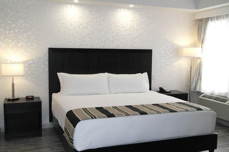 Hotel Stars Inn Edmonton Airport