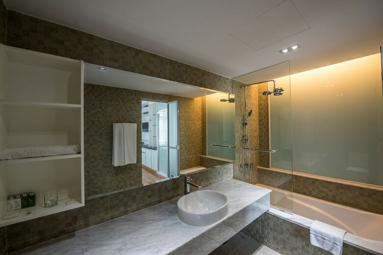 Hotel Naki Suites @ Silvertown